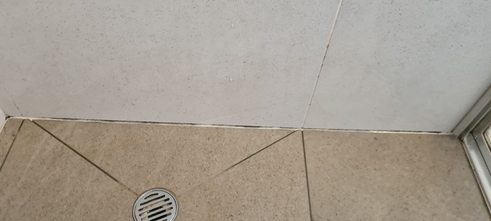 Shower before wall detail